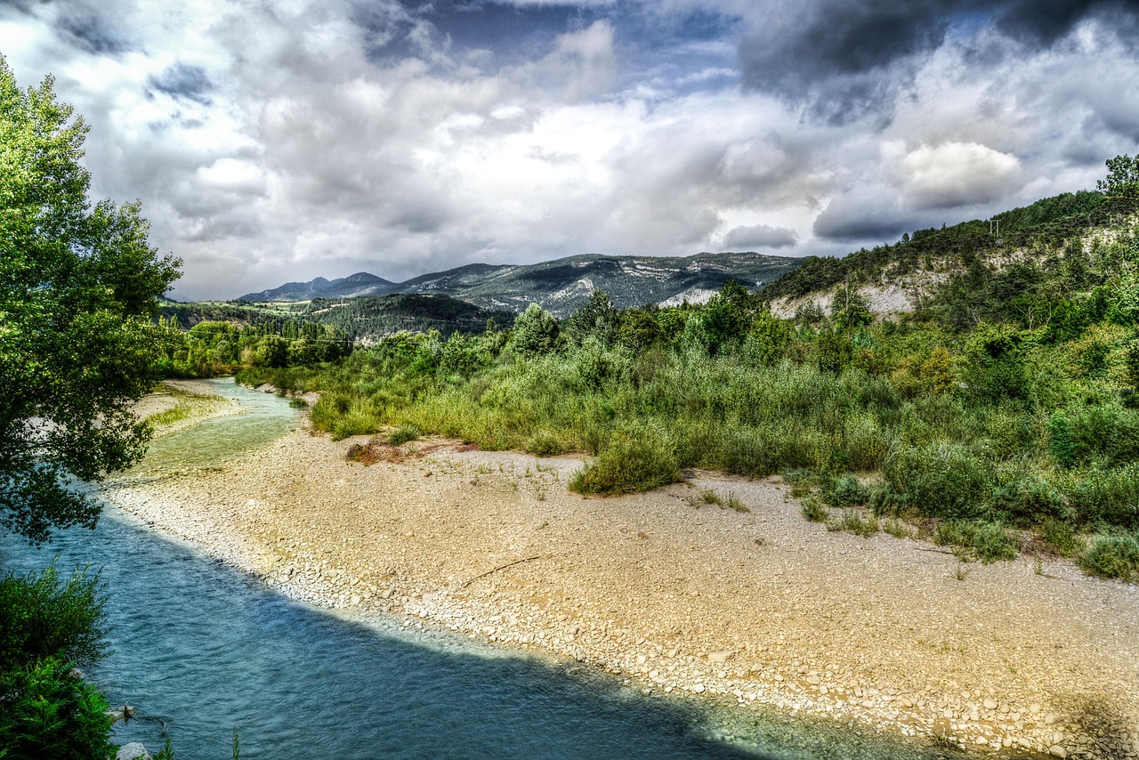 Livraison ou retrait sur place : que choisir ?, Rhône